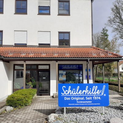 Foto des Eingangs der Schülerhilfe in Puchheim