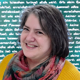 Ricarda W. gibt Nachhilfeunterricht für Mathematik und Physik